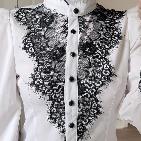 Long sleeve lace blouse - Picture 2 of 2